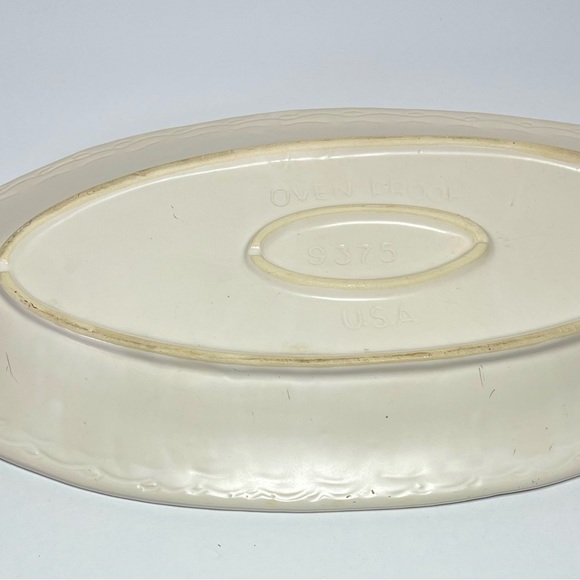 McCoy Vintage 1957 Ivory Stoneware Embossed Fish Platter Oven Proof #9375 USA - Picture 2 of 3